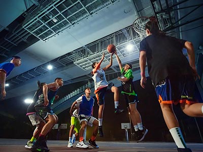 今日雄鹿vs湖人全场回放