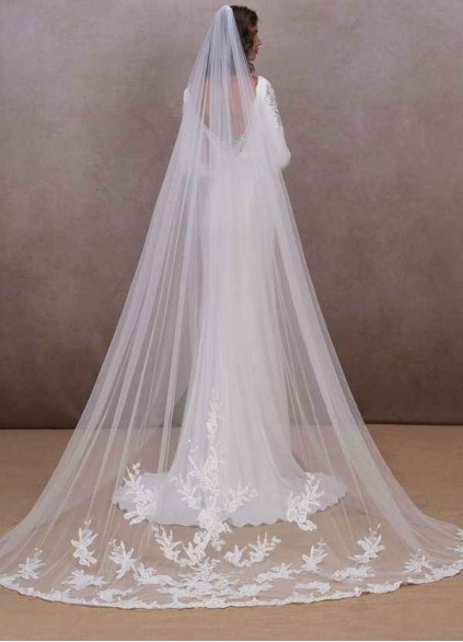 Loyth Charity Veil Loyth Charity Veil