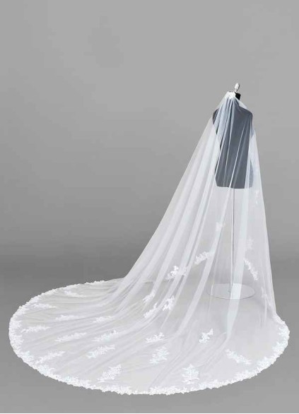Loyth Diamond Veil Loyth Diamond Veil