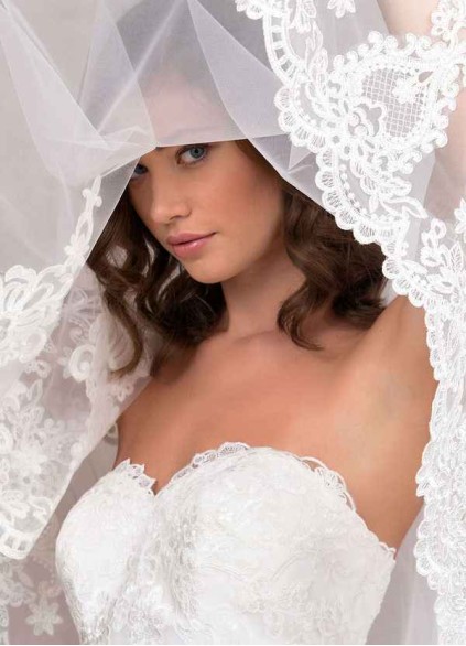 Loyth Princess Veil