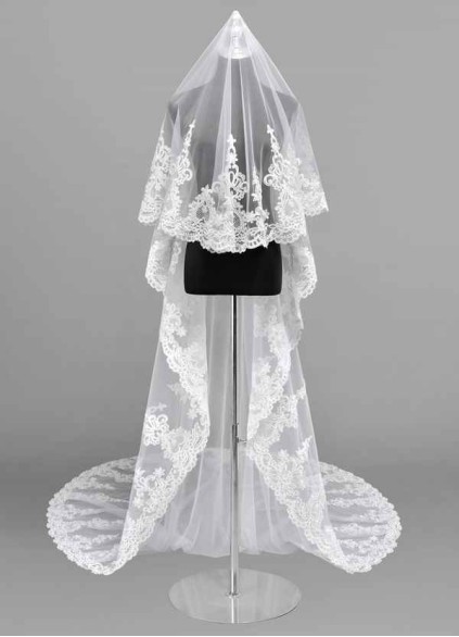 Loyth Princess Veil
