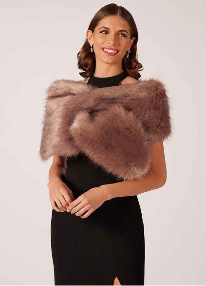Loyth Sincerity Faux Fur Wrap