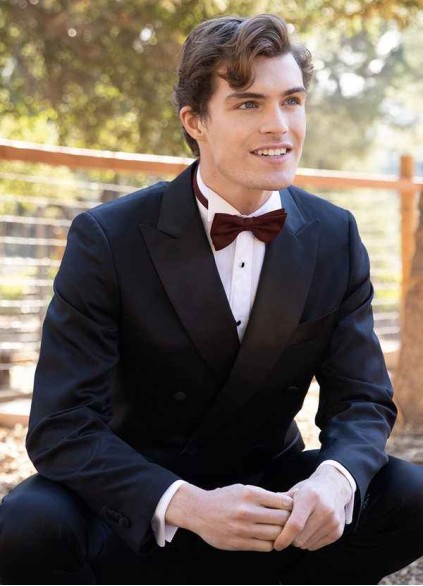 Gentlemen's Collection Suiting Style Pre-Tied Bow Tie Gentlemen's Collection Suiting Style Pre-Tied Bow Tie