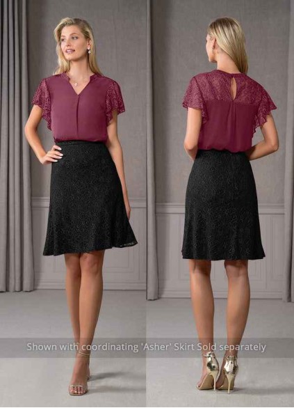Loyth Abby Blouse
( Final Sale ) Loyth Abby Blouse
( Final Sale )