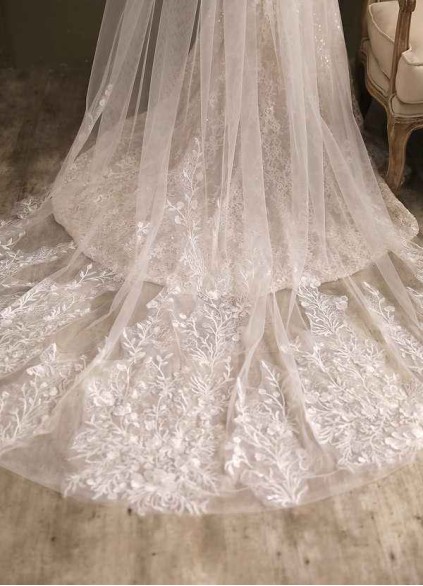 Adela Veil Adela Veil